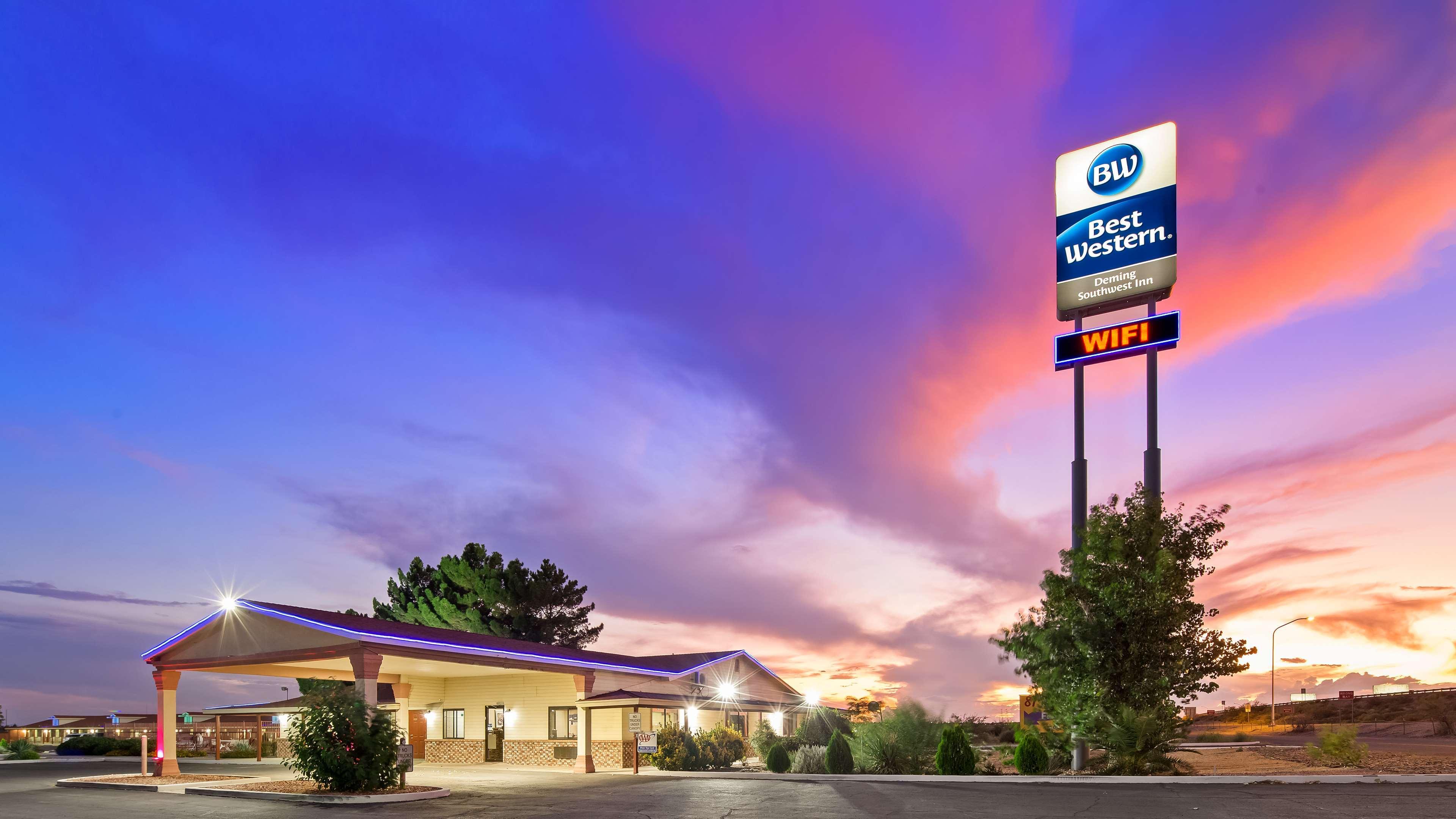 Best Western Deming Southwest Inn Bagian luar foto